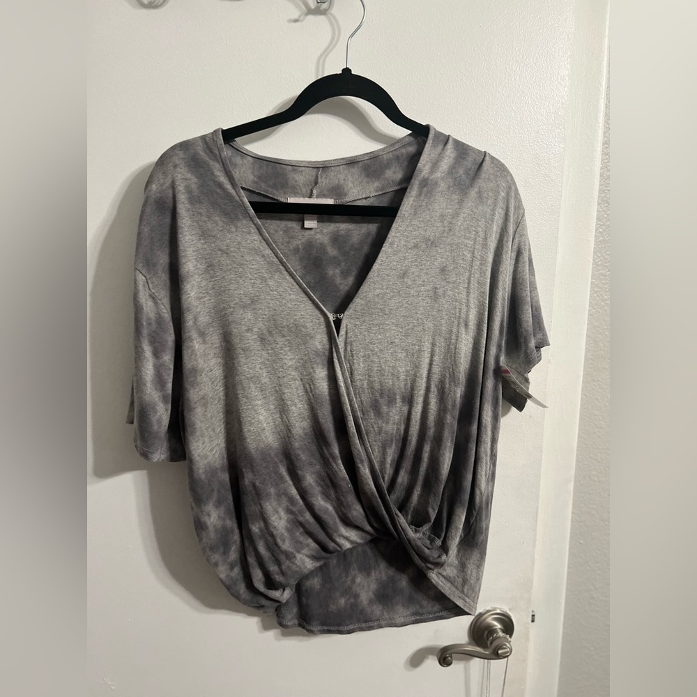 Never worn ombré blouse